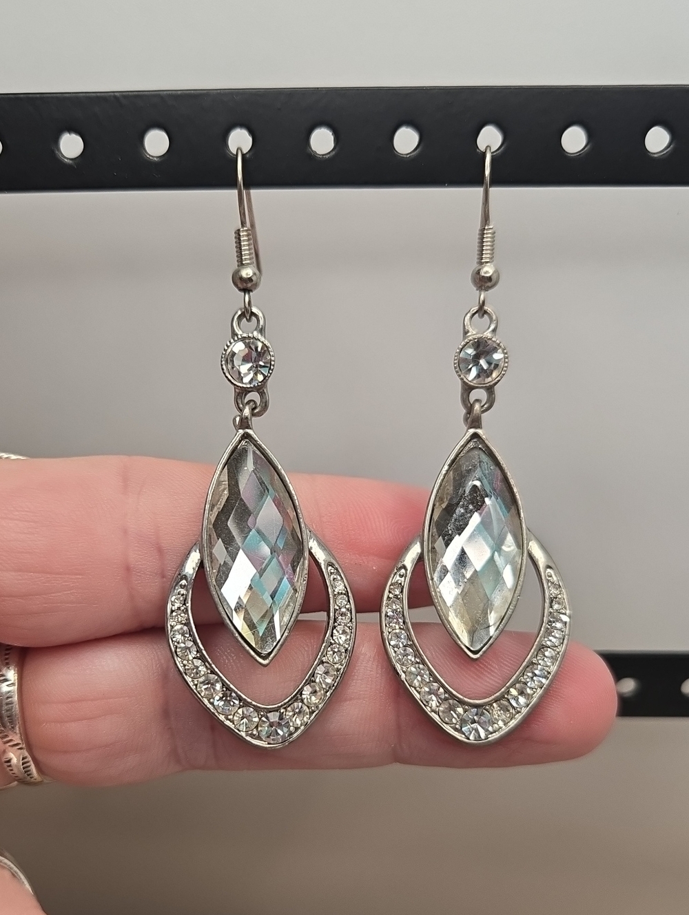 Silver Crystal Drop Earrings - Elegant Women Jewelry